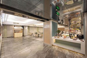 用餐