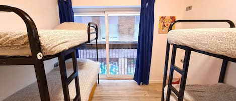 1 bedroom, down duvets, free WiFi