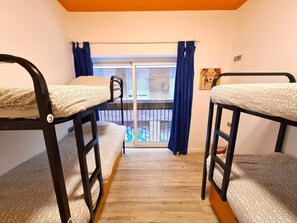 Down duvets, free WiFi