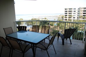 Condo, 3 Bedrooms, Kitchen, Bay View | Balcony