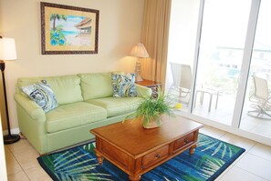 Studio Suite, 1 Queen Bed with Sofa bed, Kitchenette, Partial Ocean View (Sleeper Sofa) | Living area