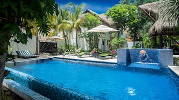 2 albercas al aire libre y camas balinesas gratuitas