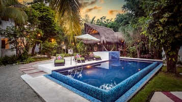 2 albercas al aire libre y camas balinesas gratuitas