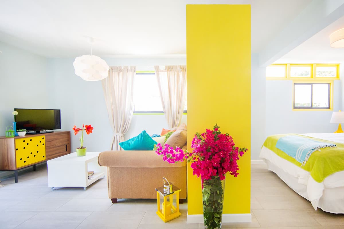 Deluxe Studio, 1 Queen Bed, Kitchen, Ground Floor | Premium bedding, in-room safe, individually decorated