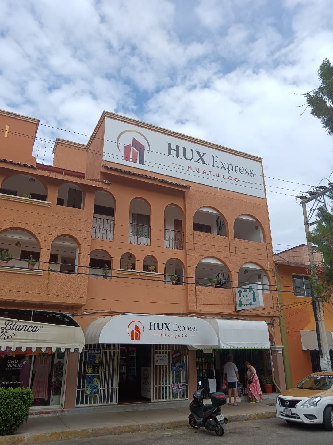 Foto - HUX Express - Huatulco