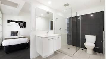 2 Bedroom 1 Bathroom Apartment | Bathroom