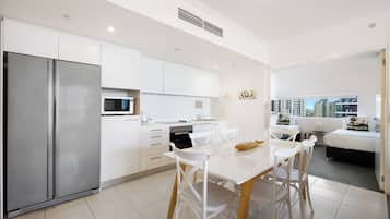 2 Bedroom 2 Bathroom Ocean View Apartment | Private kitchen | Full-size fridge, microwave, stovetop, dishwasher
