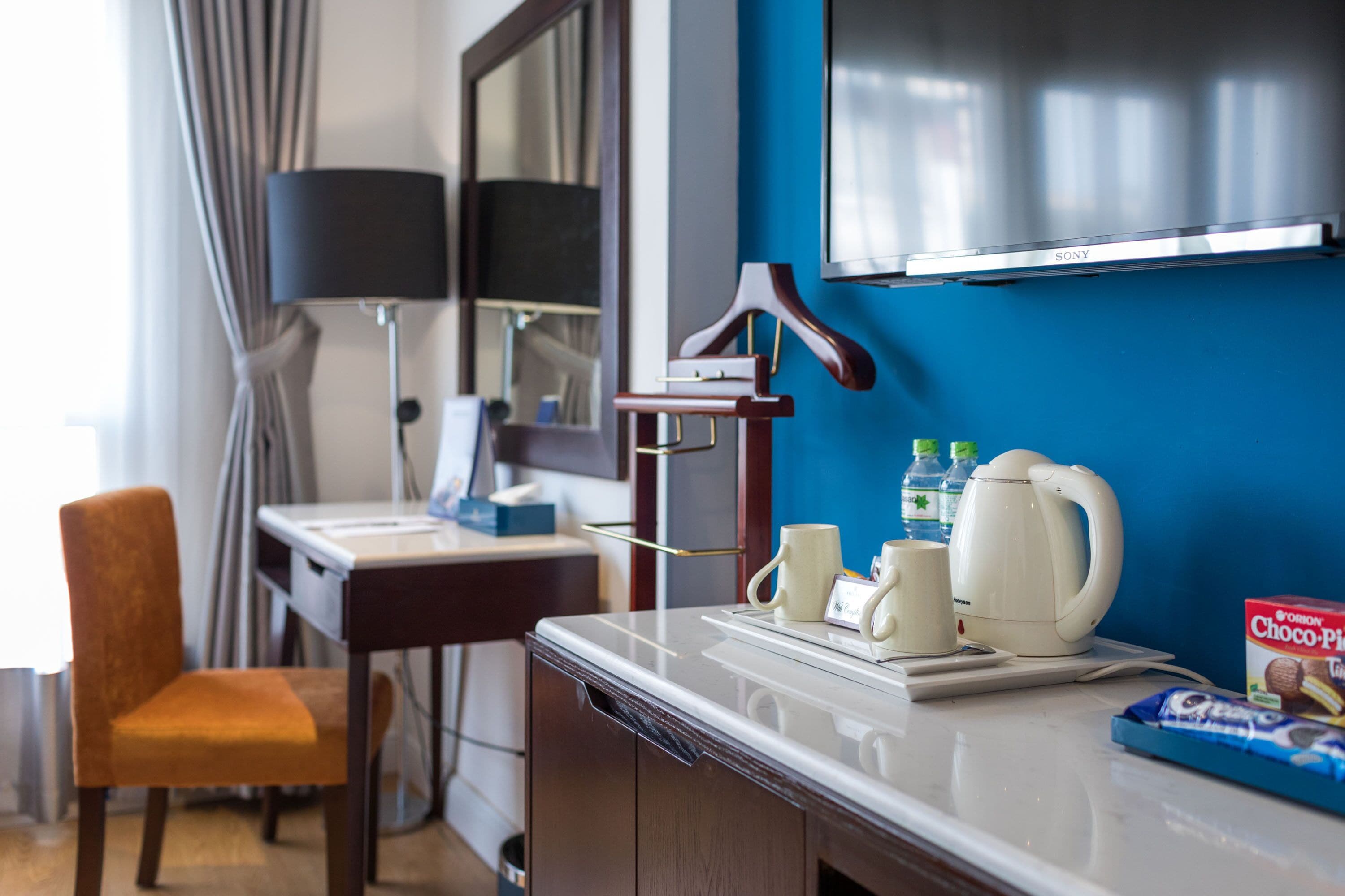 executive twin room, non smoking, city view | 1 bedroom, down duvets, minibar, in-room safe