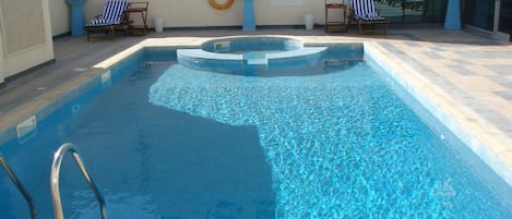 Piscine extérieure