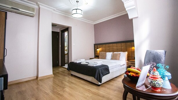 Unclassified image, 1 of 100, button - Comfort Hotel Taksim (Istanbul)