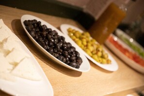 Tägliches inbegriffenes Frühstücksbuffet