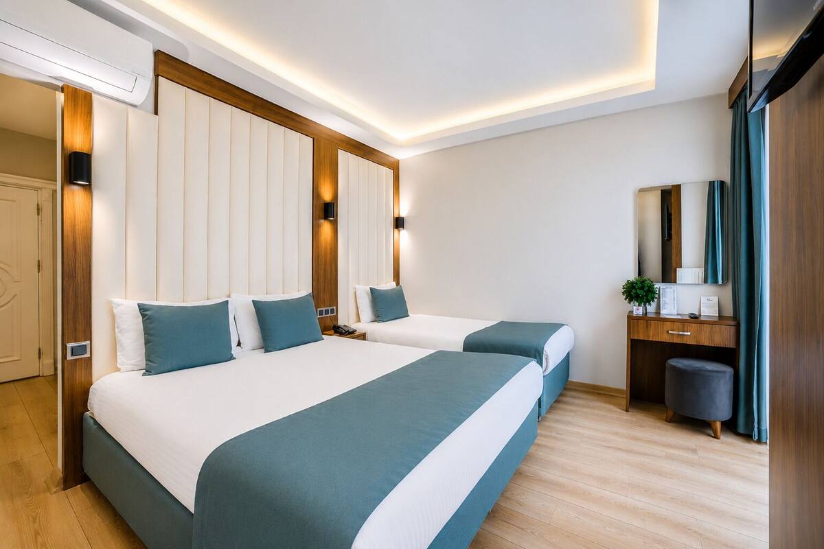 Standard Triple Room | Premium bedding, minibar, in-room safe, WiFi (free)