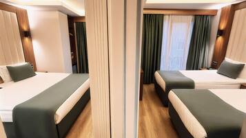 Family Connecting Room With Balcony