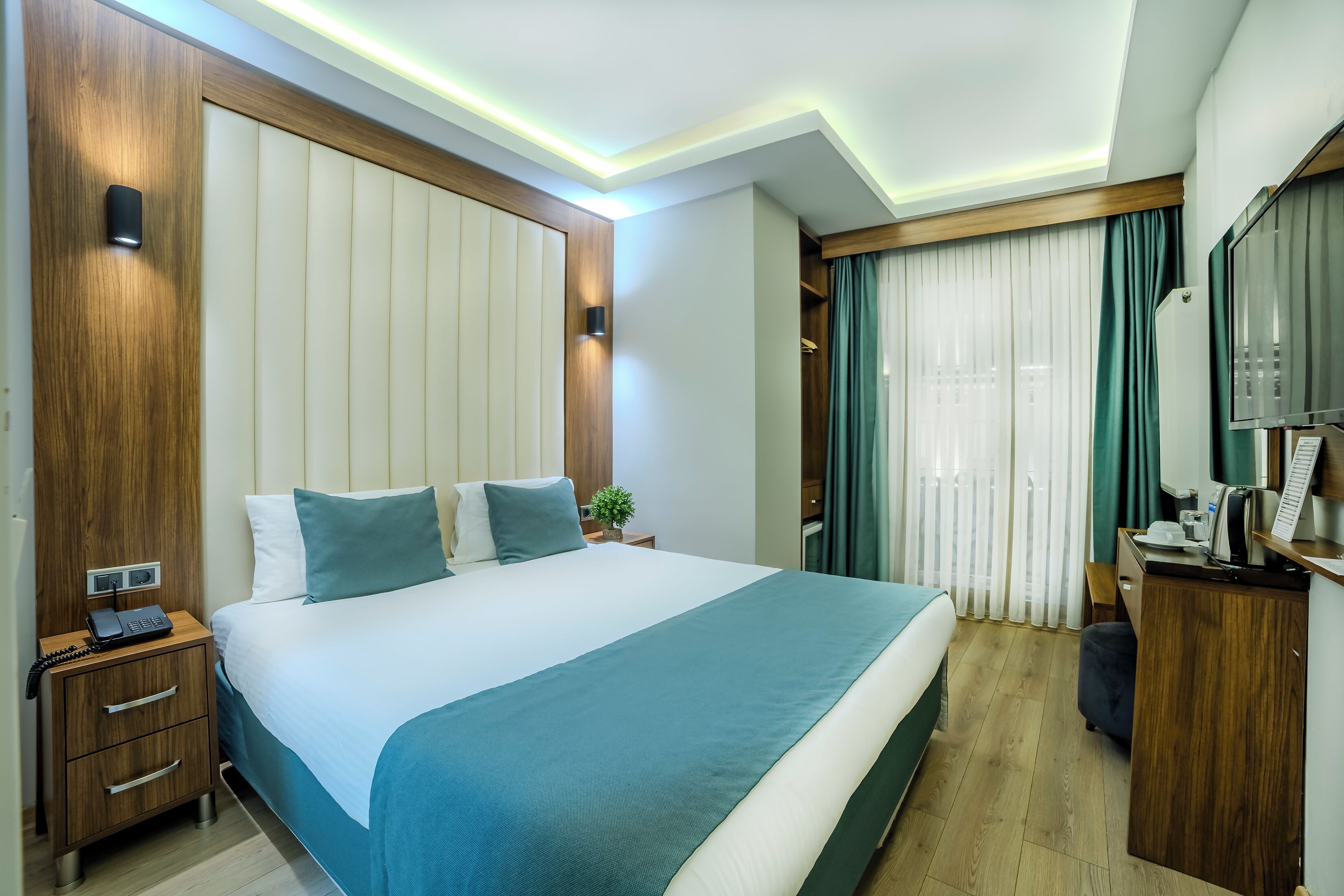 Premium bedding, minibar, in-room safe, free WiFi