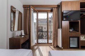 Ropa de cama de alta calidad y minibar 