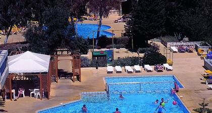 Sundown Court Leisure Resort