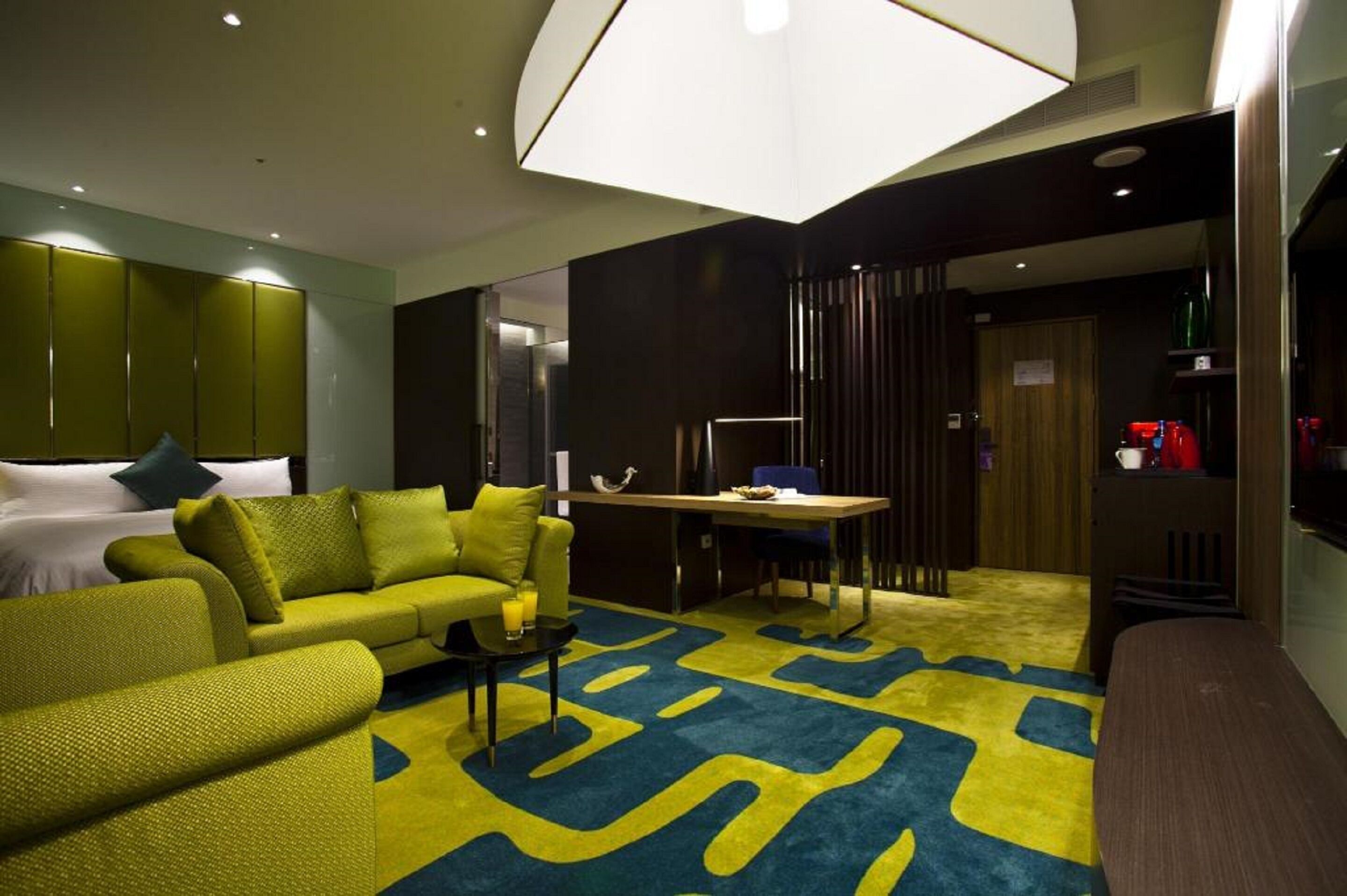 deluxe double room | 1 bedroom, desk, free wifi, bed sheets