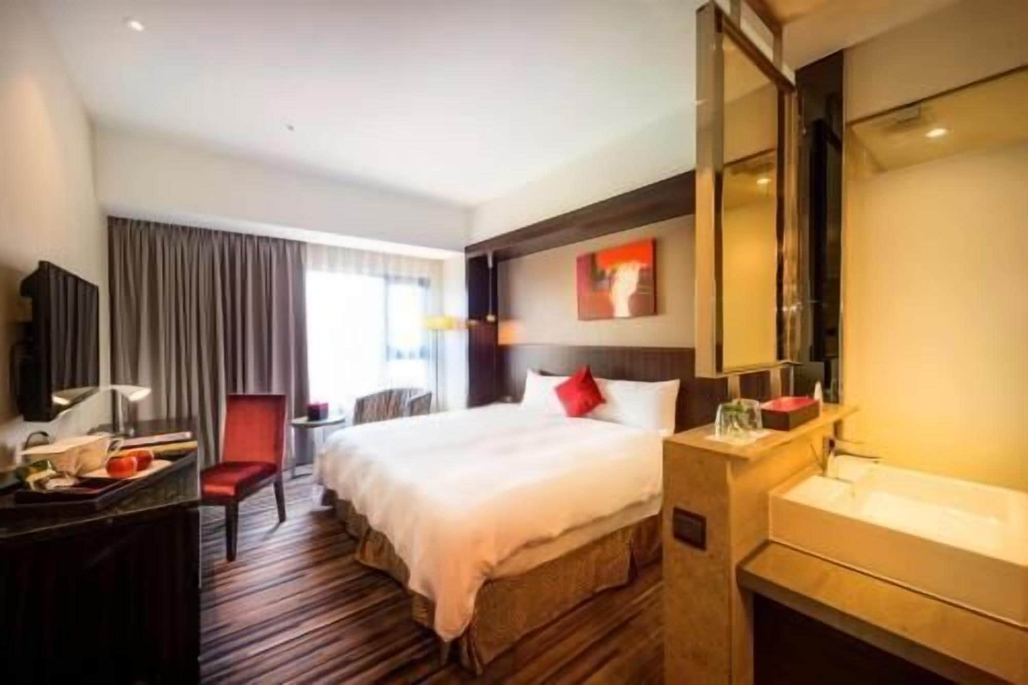 Cunas gratuitas, wifi gratis y ropa de cama 