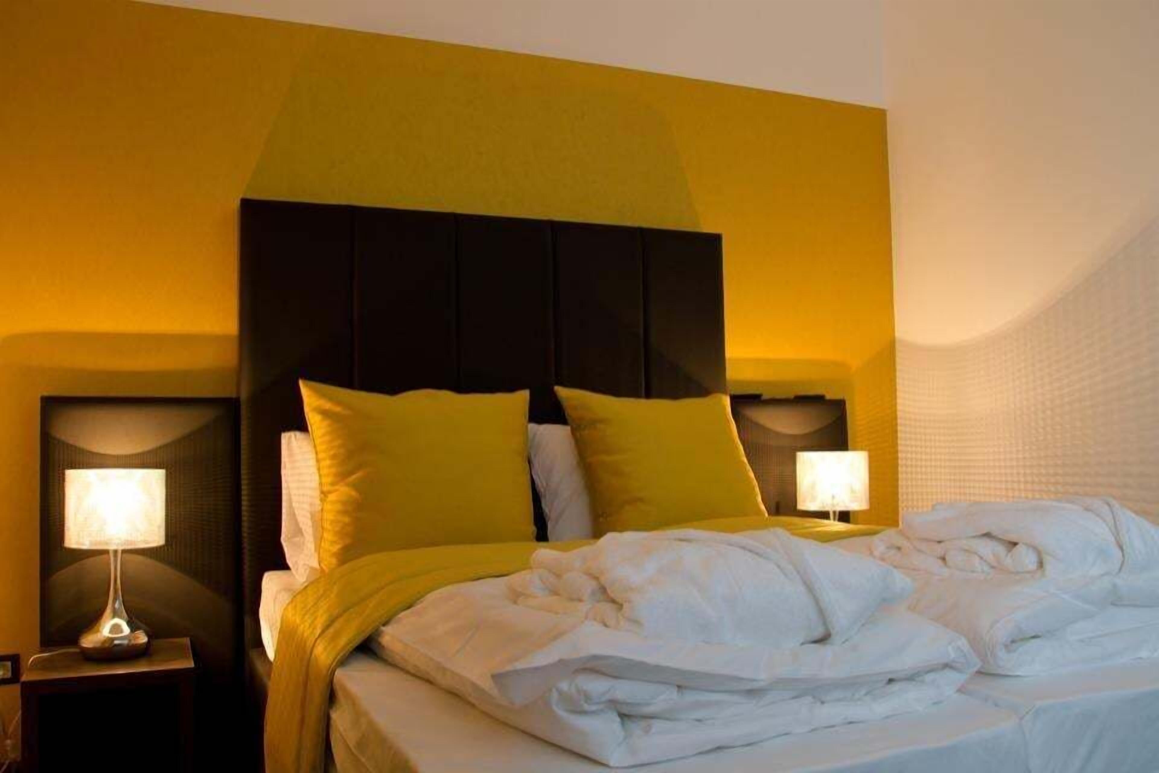 Minibar, in-room safe, desk, blackout drapes