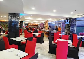 Breakfast, lunch and dinner served - Sentral Melaka (Malacca City)