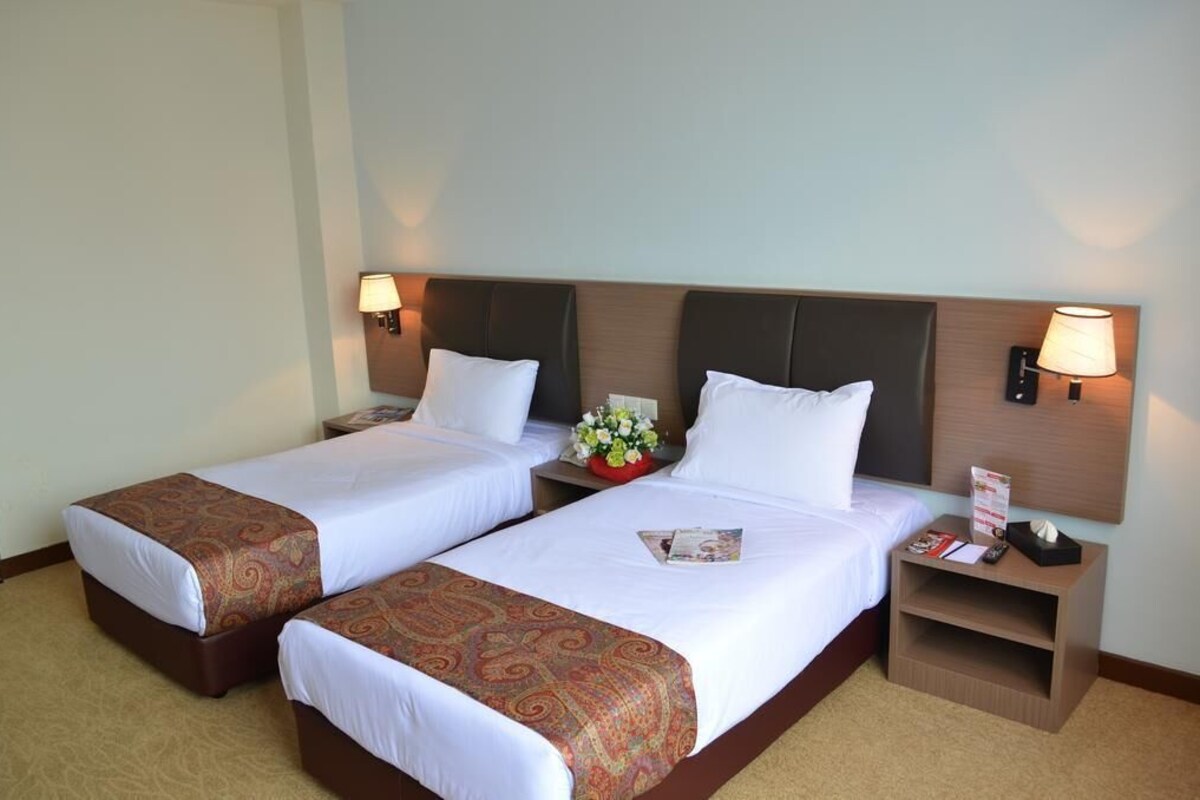 In-room safe, desk, iron/ironing board (on request)