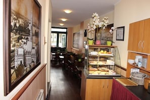 Dining - ALTAN Hotel (Hamburg)