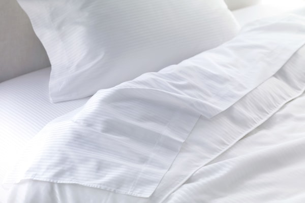 Seprai katun Mesir, seprai premium, dan selimut bulu angsa