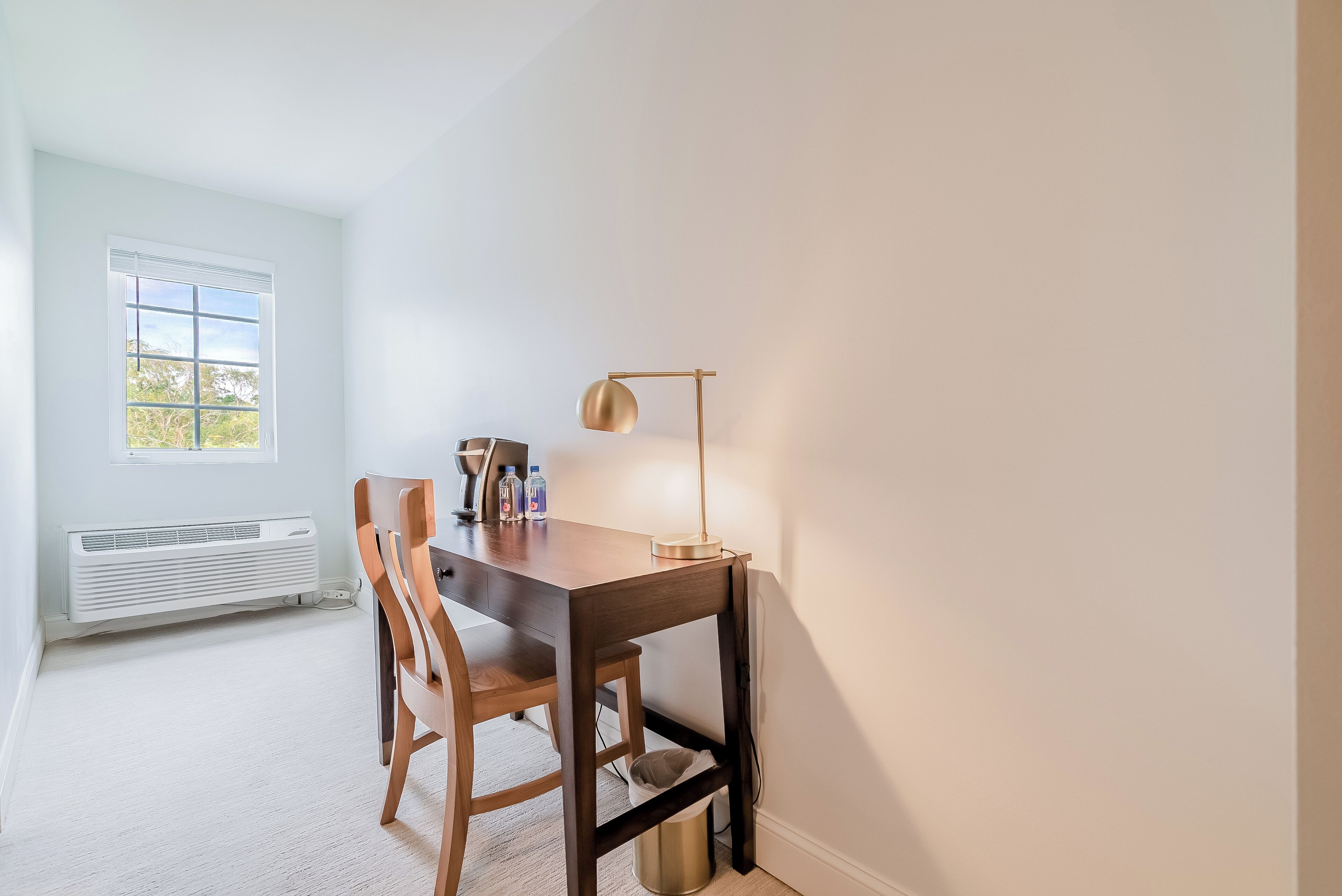 1 bedroom, premium bedding, pillow-top beds, desk