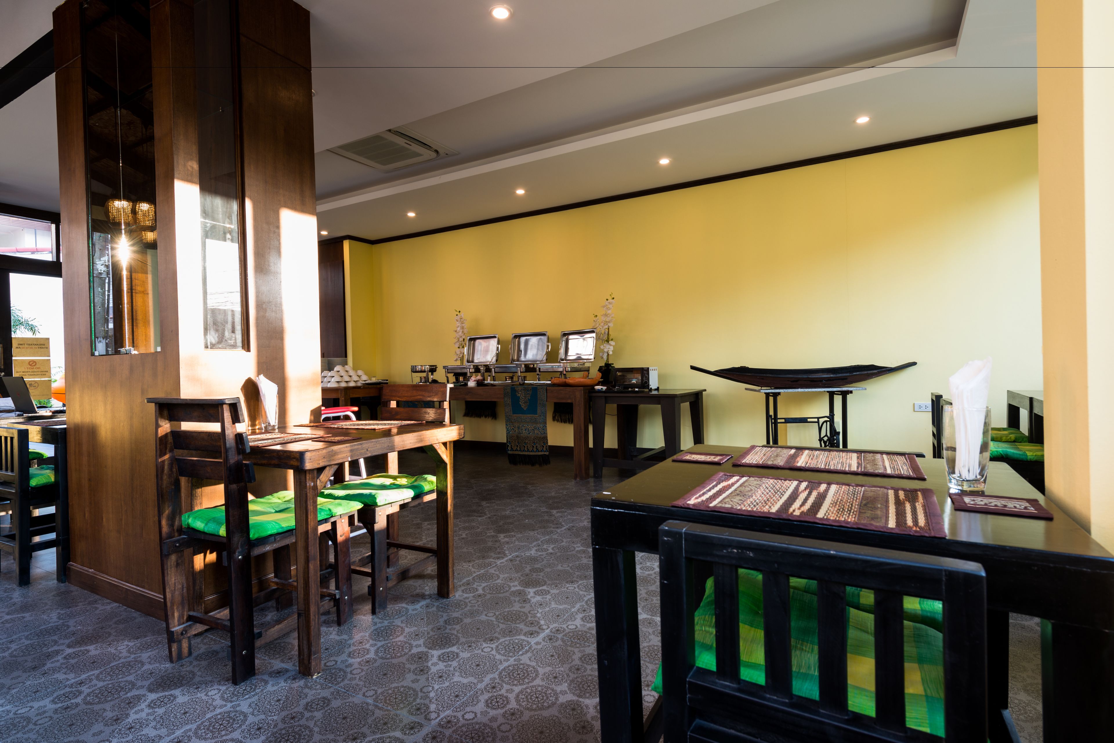 daily buffet breakfast (thb 250 per person)