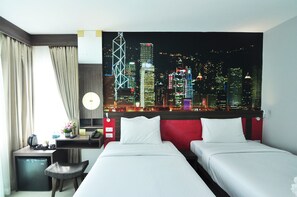 Superior Room | In-room safe, free WiFi, bed sheets - The AIM Patong Hotel (Patong)