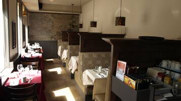 Daily cooked-to-order breakfast for a fee