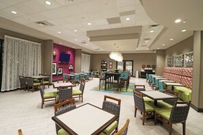 Reception - Hampton Inn Kearney (Kearney)