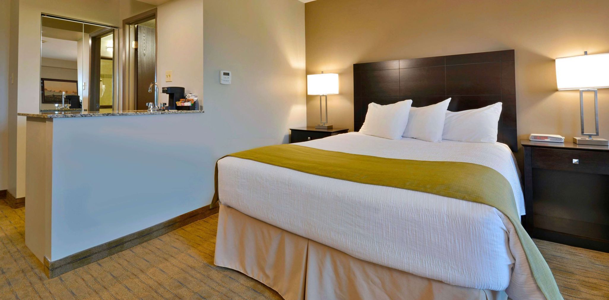 Premium bedding, individually decorated, individually furnished, desk