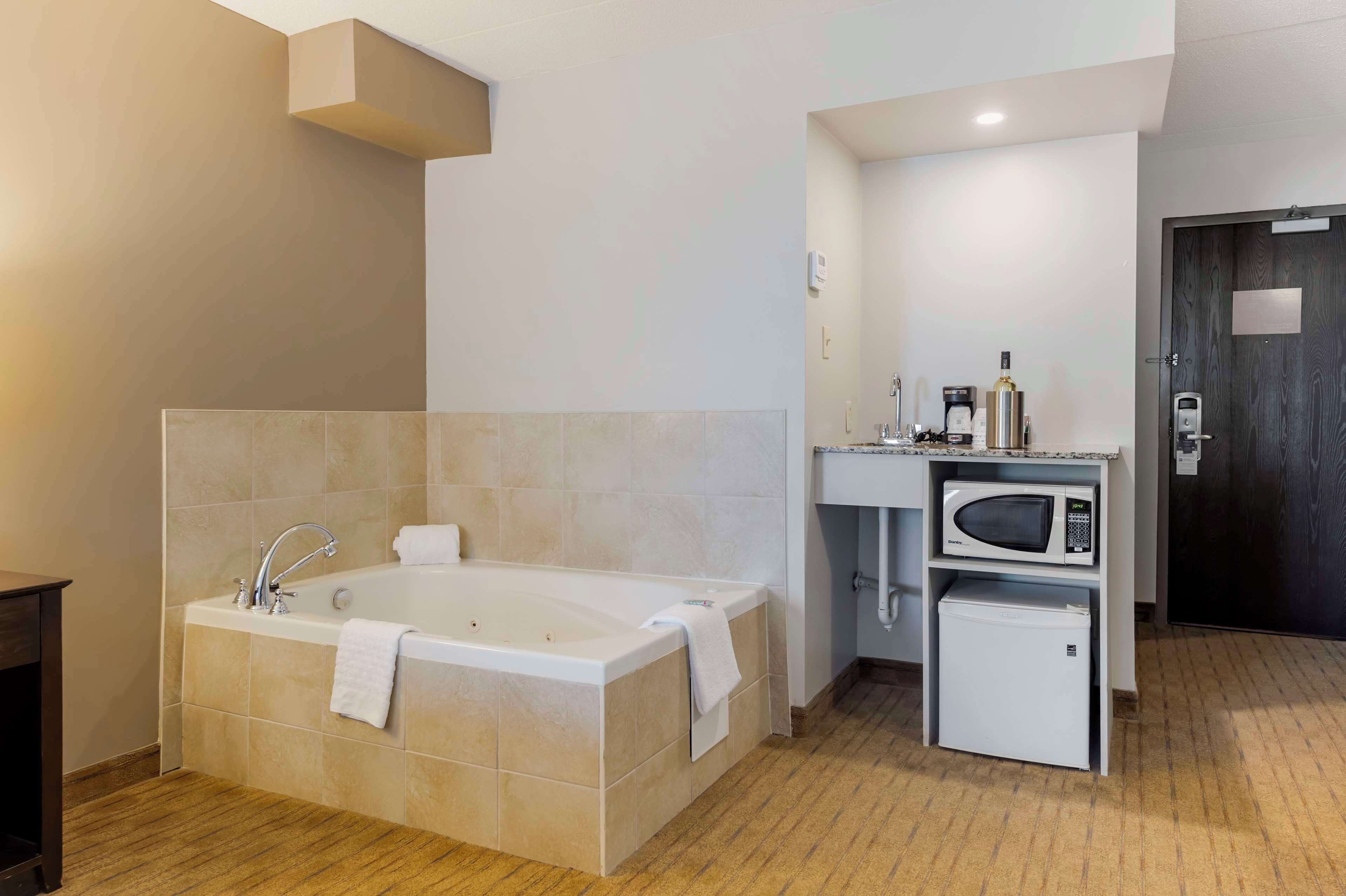 premium bedding, individually decorated, individually furnished, desk