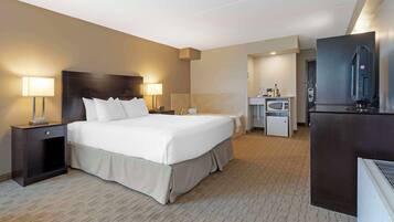 Premium bedding, individually decorated, individually furnished, desk