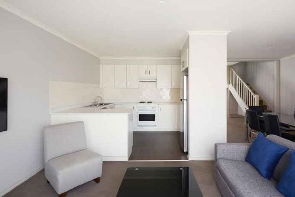 Four Bedrooms Apartment