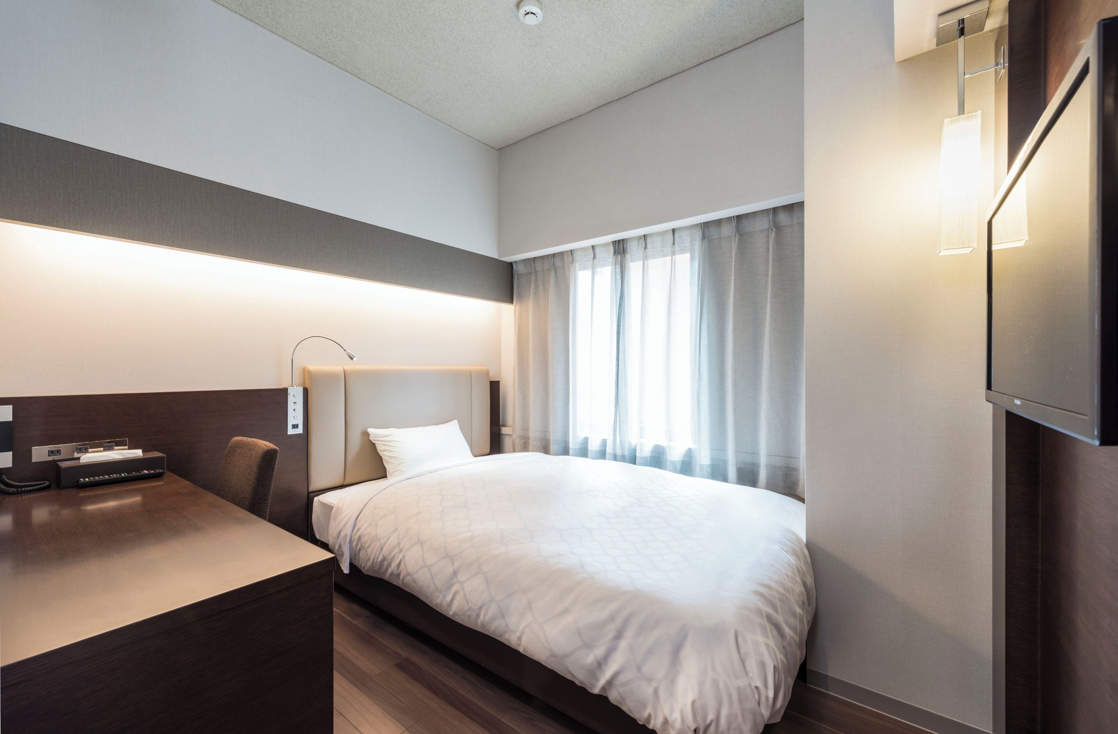 Single Room, Non Smoking (with Bathtub)