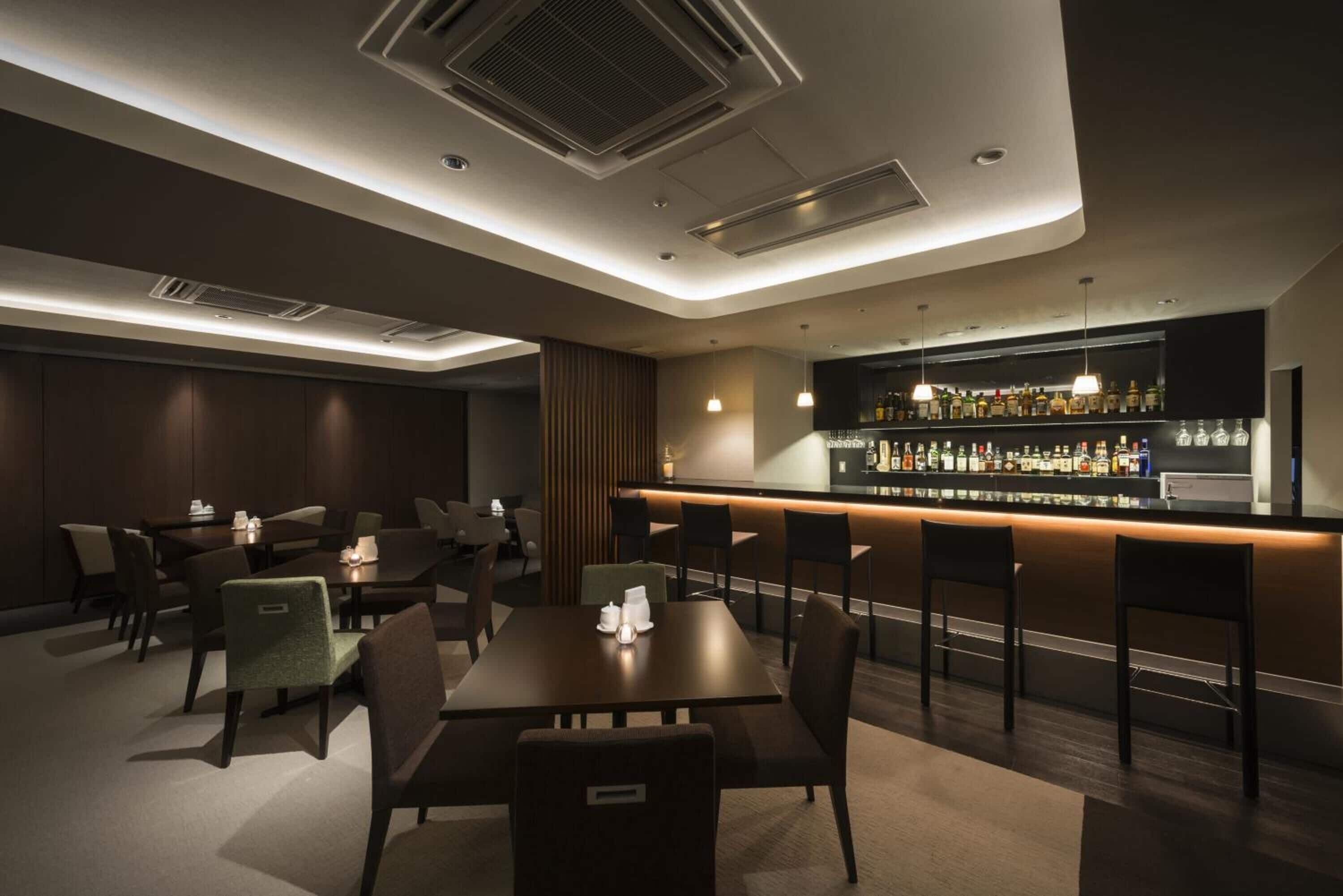 2 restaurants, breakfast, lunch, dinner served; japanese cuisine