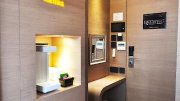 Een bureau, gratis wifi