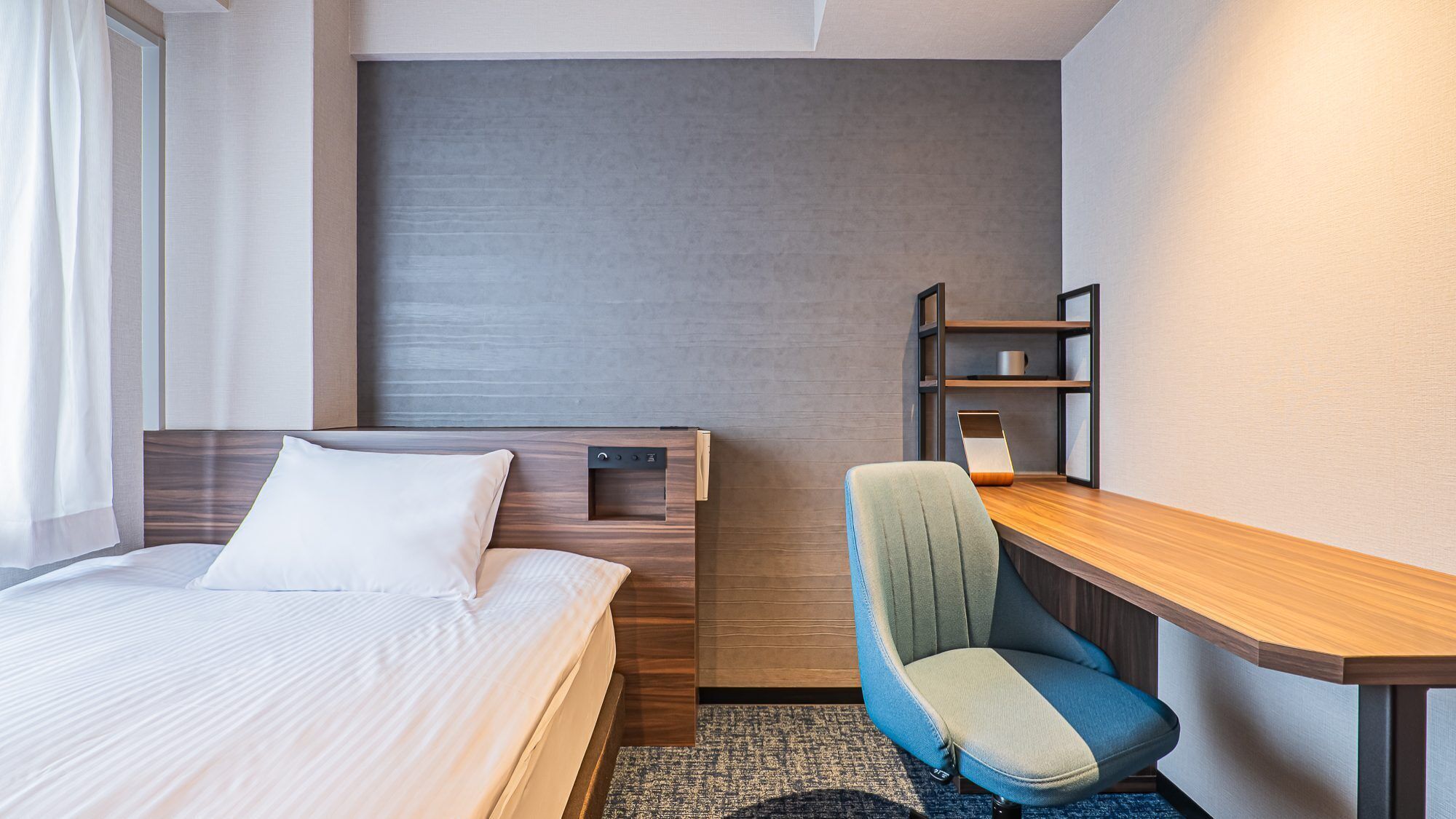 Down duvets, iron/ironing board, free WiFi, bed sheets