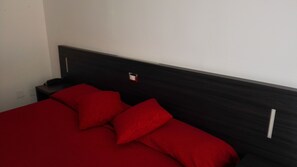 In-room safe, desk, soundproofing, free WiFi - Ponte Bianco Hotel & Residence (Rome)