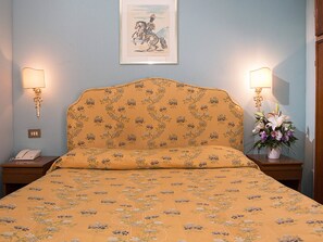 In-room safe, desk, soundproofing, free WiFi