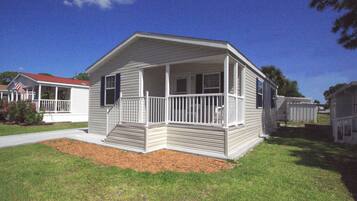 Mobile Home, 2 Bedrooms, Kitchen | Free WiFi