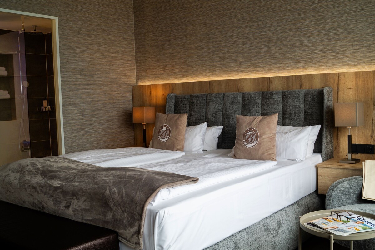 Hypo-allergenic bedding available, minibar (some free items)