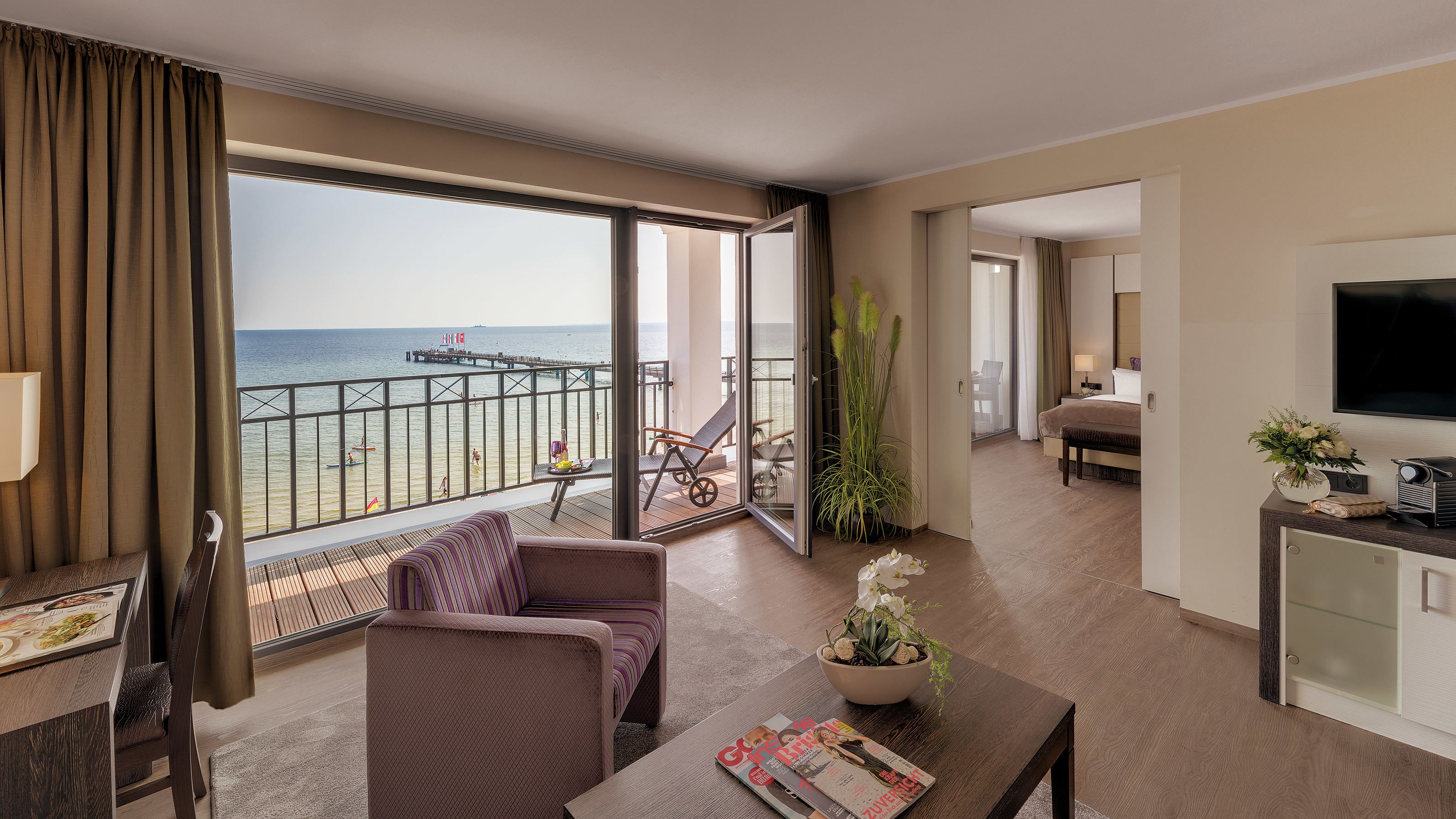 suite (ocean view) | living area | 36-inch flat-screen tv with digital channels, tv