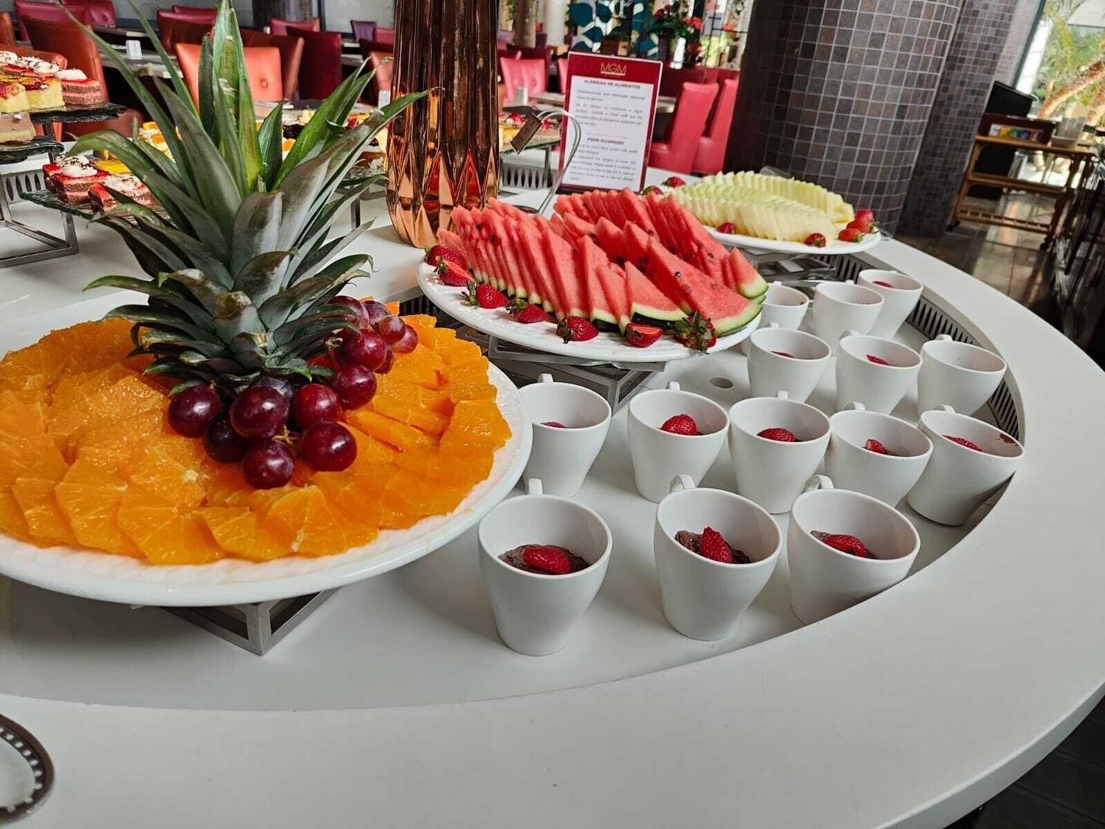Tägliches großes Frühstück gegen Gebühr