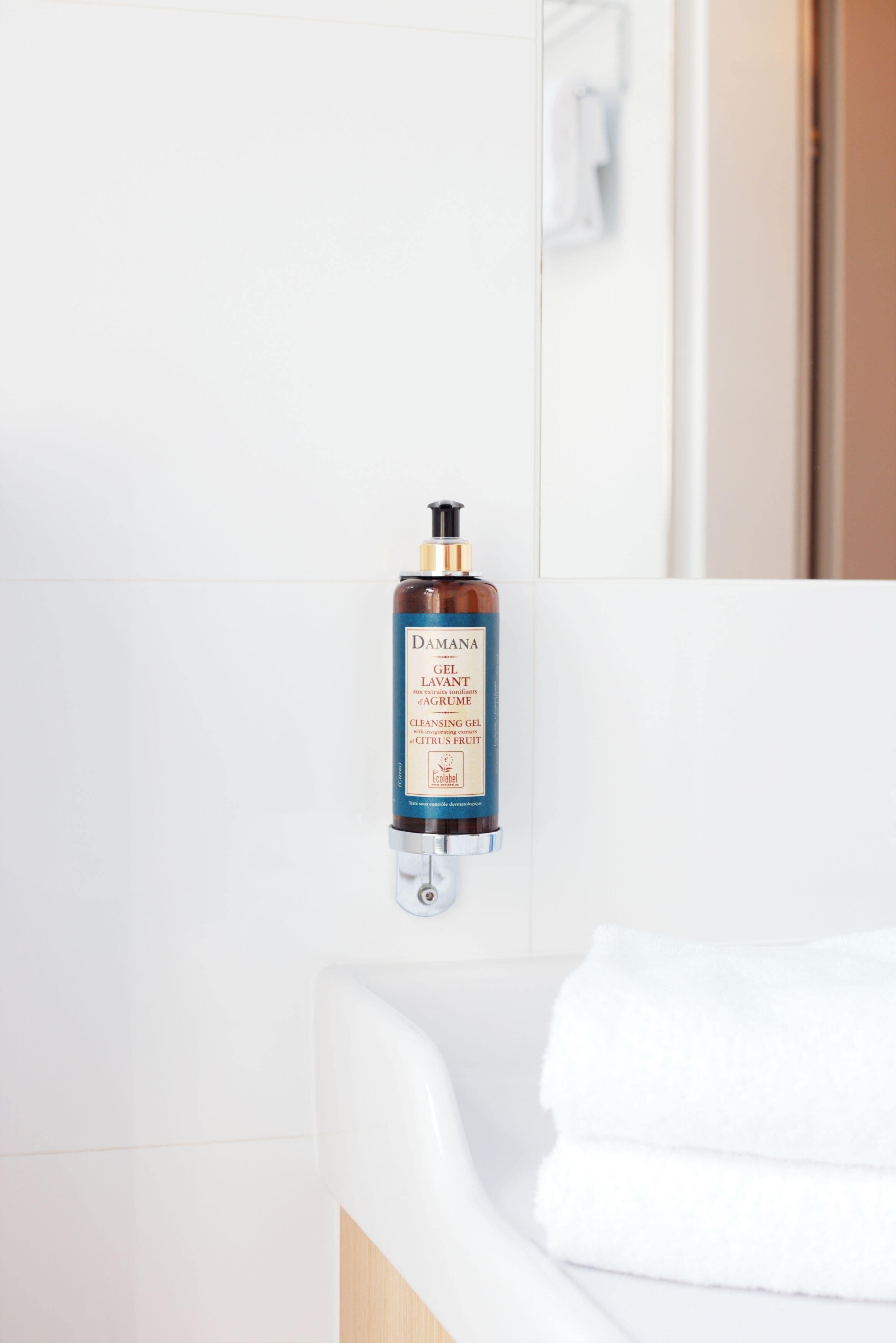 standard single room | bathroom amenities | free toiletries, hair dryer, towels, soap