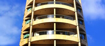 Dolphin Royal Suites