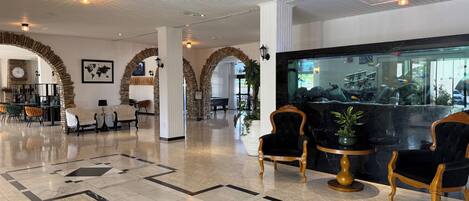 Sala de estar en el lobby