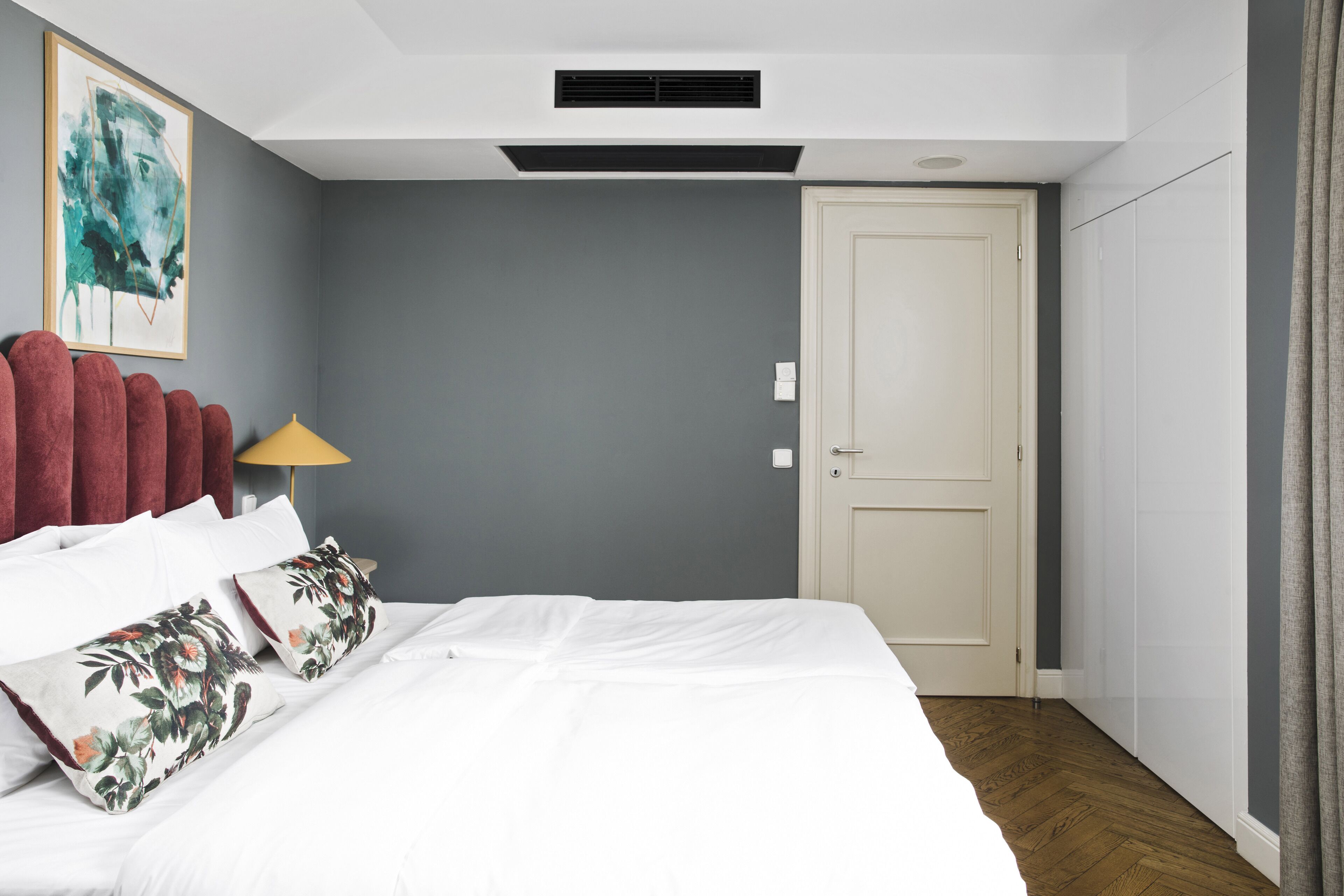 2 Bedroom Apartment with Terrace | Premium bedding, in-room safe, desk, laptop workspace